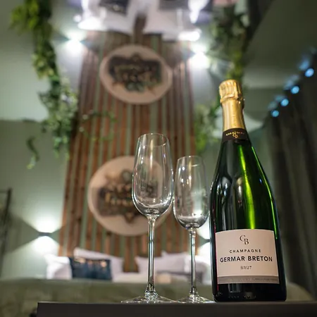 דירה Secret Jungle - By Prim0 C0nciergerie רויה